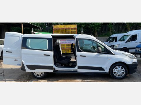 Ford Transit Connect 1.5 TDCi 230 Combi Van 6dr Diesel Manual L2 H1 (128 g/km, 99 bhp) 9