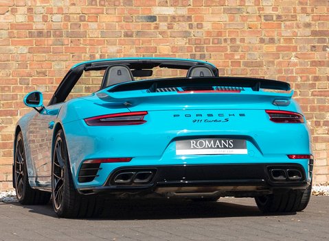 Porsche 911 (991.2) Turbo S Cabriolet 3
