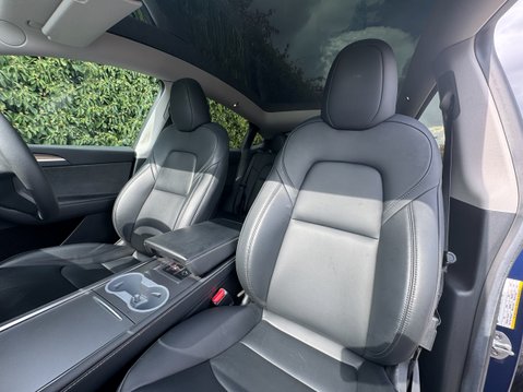 Tesla Model Y Model Y Long Range Awd 8