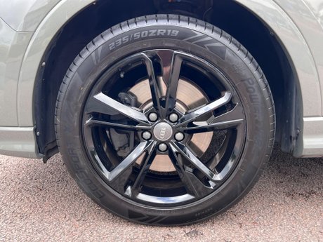 Audi Q3 2.0 TFSI 40 S line S Tronic quattro Euro 6 (s/s) 5dr 67