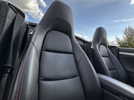 Porsche 911 C2S CONVERTIBLE 47