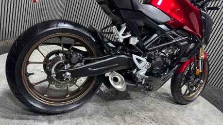 Honda CB 2024 ONLY 3K EXCELLENT CONDITION WARRANTY 125CC 8