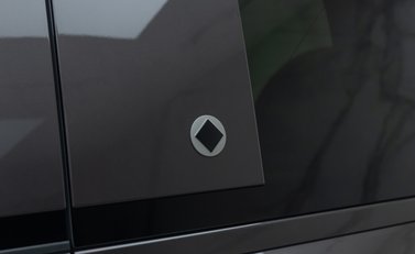 Land Rover Defender 110 OCTA 35