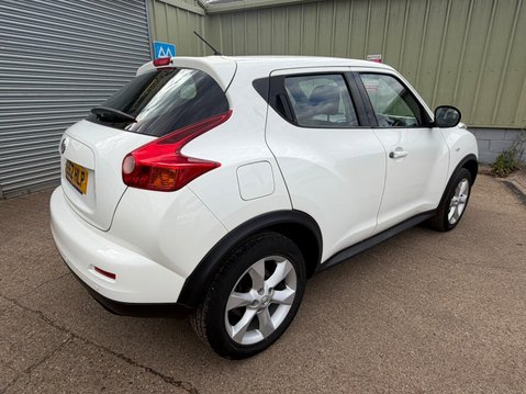 Nissan Juke 1.6 Acenta Euro 5 (s/s) 5dr 7