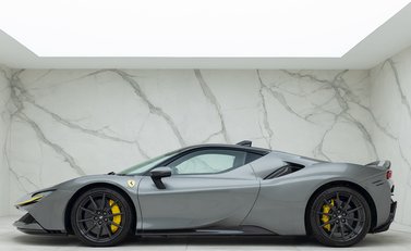 Ferrari SF90 Stradale Assetto Fiorano 2