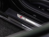 Audi R8 5.2 FSI V10 Coupe 2dr Petrol S Tronic Euro 6 (s/s) (540 ps) 60