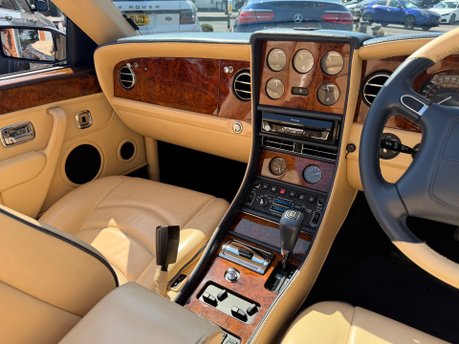 Bentley Azure 6.8 Convertible 2dr Petrol Automatic (422 g/km, 385 bhp) 30