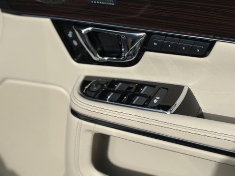 Jaguar XJ 3.0d V6 Portfolio Auto Euro 6 (s/s) 4dr 30