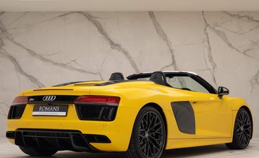 Audi R8 V10 Spyder 23