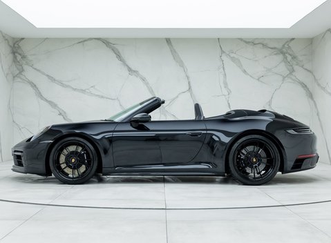 Porsche 911 Carrera GTS Cabriolet (992) 2