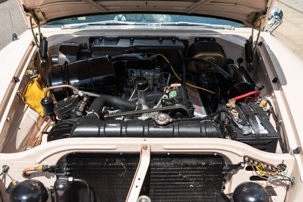 Chrysler New Yorker Town & Country Station Wagon 34