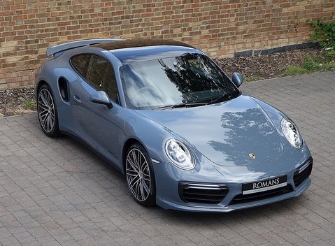 Porsche 911 (991) Turbo 3