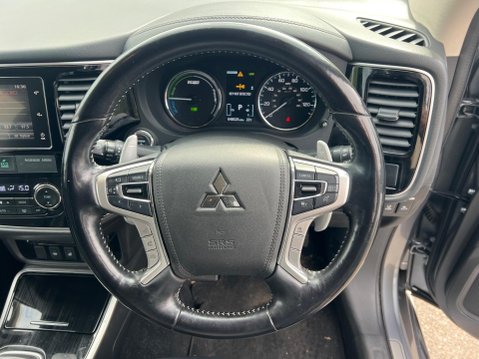 Mitsubishi Outlander 2.0h 12kWh 4hs CVT 4WD Euro 6 (s/s) 5dr 20