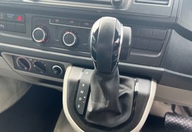 Volkswagen California BEACH 2.0 TDI AUTO CAMPERVAN 33