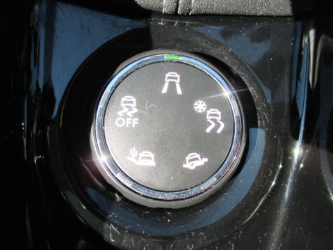 Peugeot 2008 1.2 PureTech Allure Premium Euro 6 (s/s) 5dr 40