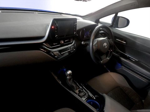 Toyota C-HR 1.8 VVT-h GPF Design SUV 5dr Petrol Hybrid CVT Euro 6 (s/s) (122 ps) Alloys 14