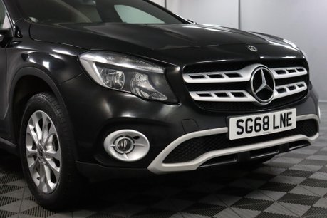 Mercedes-Benz GLA GLA 200 SE 24