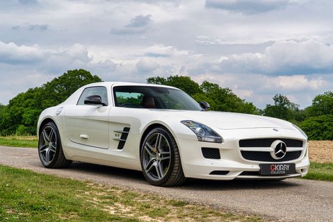 Mercedes-Benz SLS Coupe 3