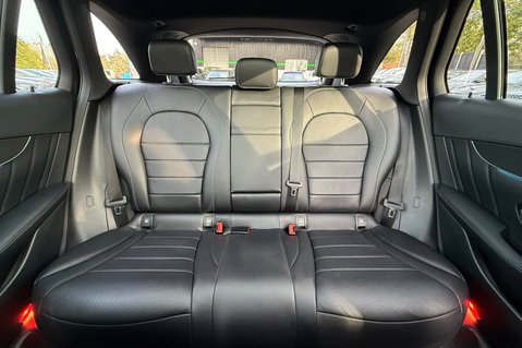 Mercedes-Benz GLC GLC 220 D 4MATIC AMG LINE PREMIUM - TWO OWNERS - PANORAMIC SUNROOF 26