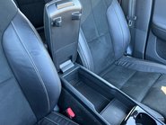 Volvo XC40 RECHARGE T5 R-DESIGN 28