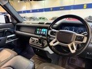 Land Rover Defender 3.0 D250 MHEV SE Hard Top SUV 5dr Diesel Auto 4WD MWB Euro 6 (s/s) (250 ps) 2