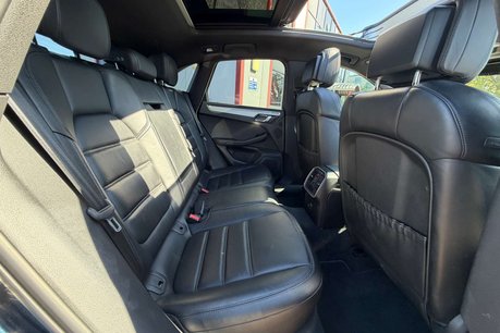 Porsche Macan 3.0 TD V6 S SUV 5dr Diesel PDK 4WD Euro 6 (s/s) (258 ps) 34