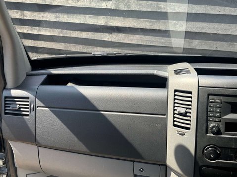 Mercedes-Benz Sprinter 3.0 Sprinter 519 CDi 39