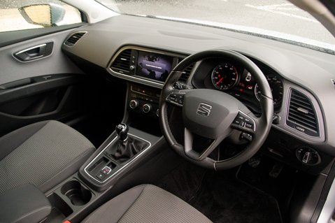 SEAT Leon TSI SE DYNAMIC 4