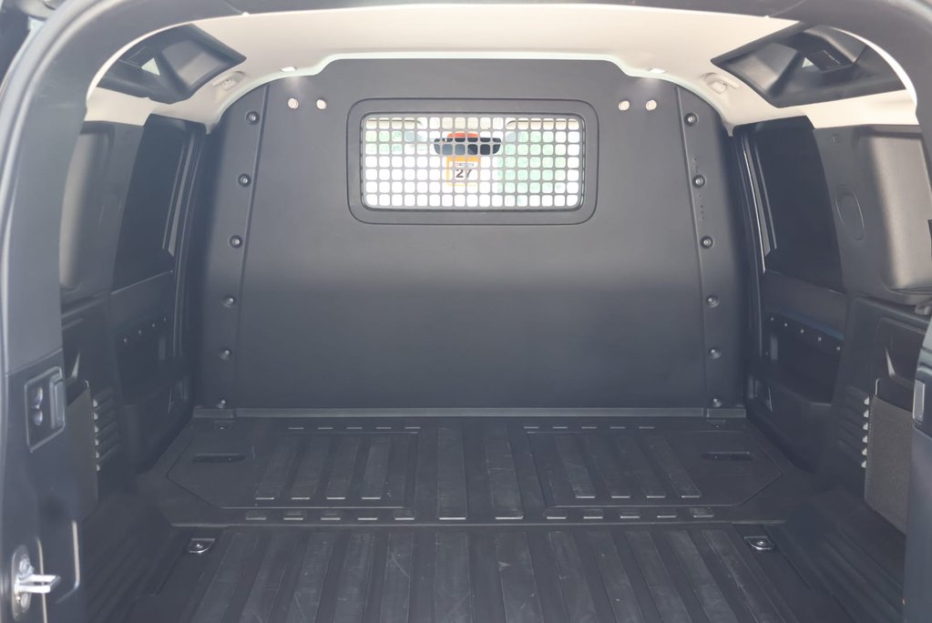 Land Rover Defender 110 250 HARD TOP HUGE SPEC OUTSTANDING EXAMPLE  28