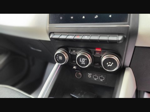 Renault Clio TECHNO TCE 21