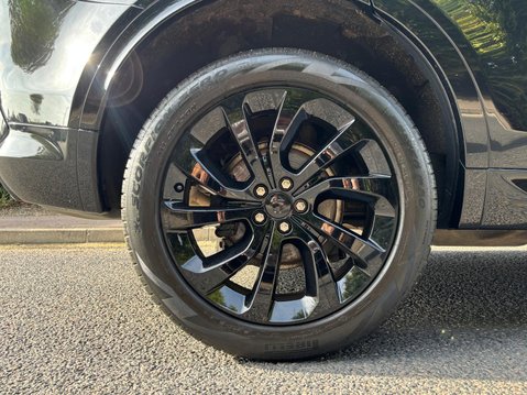 Land Rover Discovery Sport R-DYNAMIC HSE MHEV 12