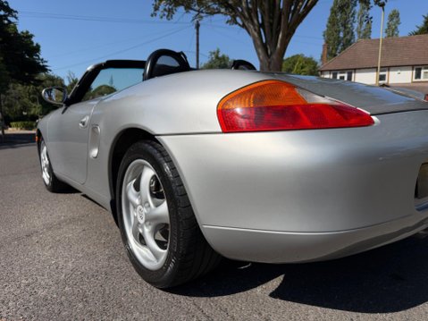 Porsche Boxster 2.7 986 2dr 46