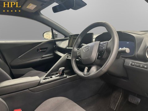 Toyota C-HR 2.0 VVT 13.6kWh Design SUV 5dr Petrol Plug-in Hybrid CVT Euro 6 (s/s) (223 12
