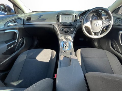 Vauxhall Insignia 1.6 CDTi Design Nav 5dr Auto 16