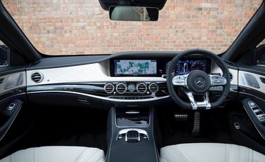 Mercedes-Benz S Class S63 L 21