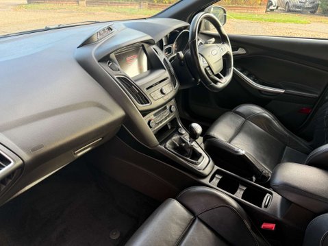 Ford Focus 2.0 Focus ST-3 TDCi 5dr 3