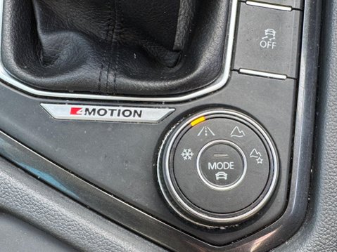 Volkswagen Tiguan 2.0 TDI BlueMotion Tech SE Navigation 4Motion Euro 6 (s/s) 5dr 30