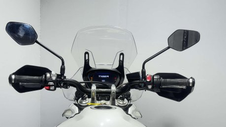 Triumph Tiger XRT 2019 ONLY 9K SERVICE HISTORY MOT VERY CLEAN 800CC 31