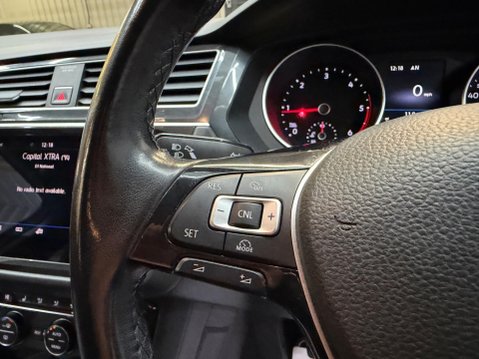 Volkswagen Tiguan 2.0 TDI SE Navigation 4Motion Euro 6 (s/s) 5dr 57