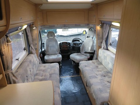 Auto-Sleepers Nuevo Motor Home 3