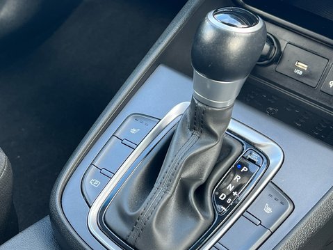 Hyundai KONA GDI PREMIUM 27