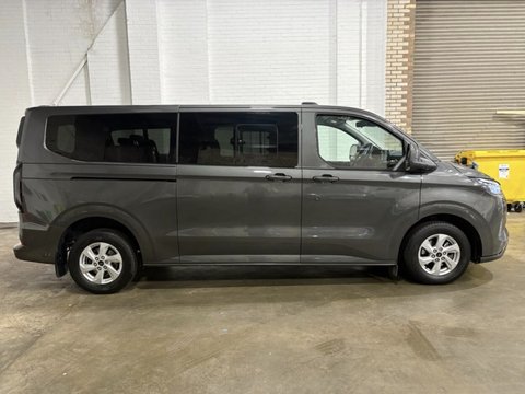 Ford Transit Custom 340 LIMITED ECOBOOST KOMBI 4