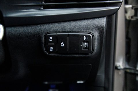 Hyundai BAYON T-GDI SE CONNECT DCT MHEV 15