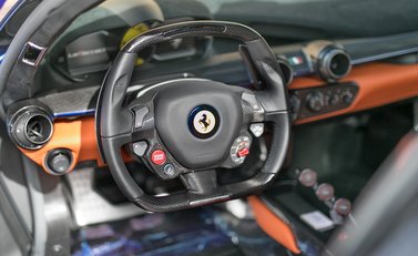 Ferrari LaFerrari 13