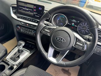 Kia Ceed 1.6 GDi 8.9kWh 3 Sportswagon DCT Euro 6 (s/s) 5dr