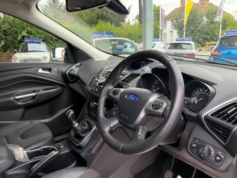 Ford Kuga 2.0 TDCi Titanium AWD Euro 6 (s/s) 5dr 17