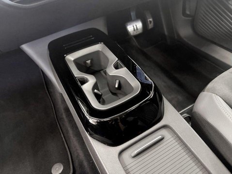 Volkswagen Id.5 Pro Performance 77kWh Style SUV 5dr Electric Auto (204 ps) 17