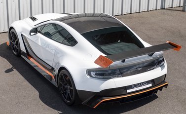 Aston Martin Vantage GT12 9