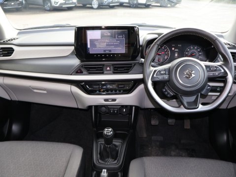 Suzuki Swift 1.2 MHEV Motion Euro 6 (s/s) 5dr 13