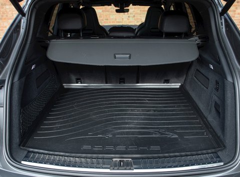 Porsche Cayenne Turbo S E-Hybrid 32